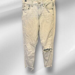 American‎ Eagle Destroyed Jeans